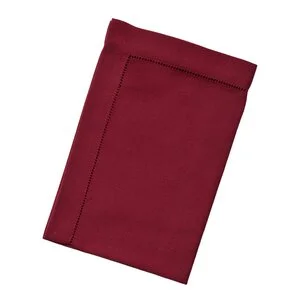 Stoffserviett med brodert hullsøm 50x50 cm mørkerød v:2379563